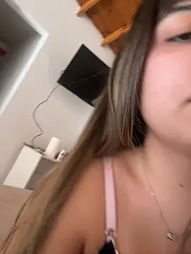 miicbebita online show from 07-03-26, 02:56