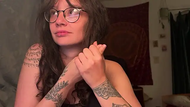 nyxo  online show from 04-29-26, 11:00