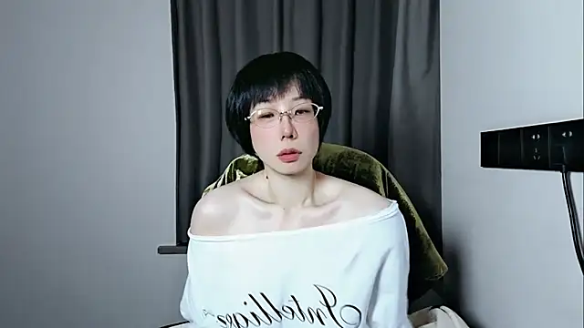lin lin 520 520 online show from 04-30-26, 04:35
