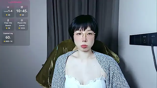 lin lin 520 520 online show from 05-07-26, 03:39