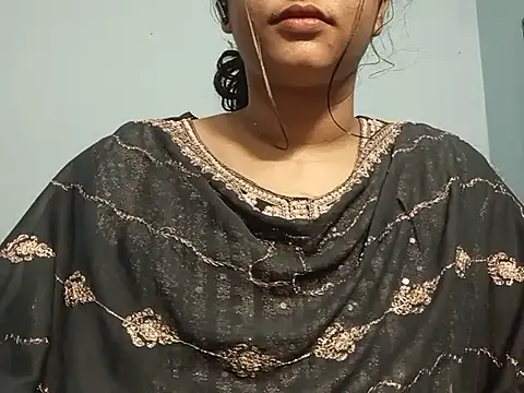 Emma 4433 online show from 04-17-26, 05:49