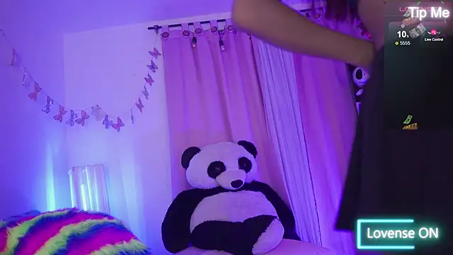 nahomy 2308 online show from 04-22-26, 12:28