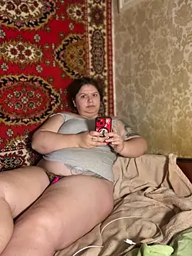 Nenssy555 online show from 06-19-26, 12:09