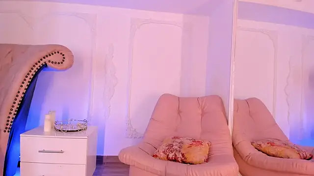 LucianaBlanco  online show from 05-26-26, 08:38