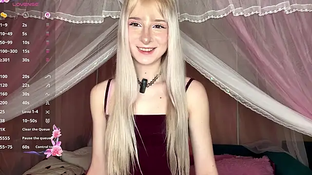 OnlyEva1 online show from 04-06-26, 08:26