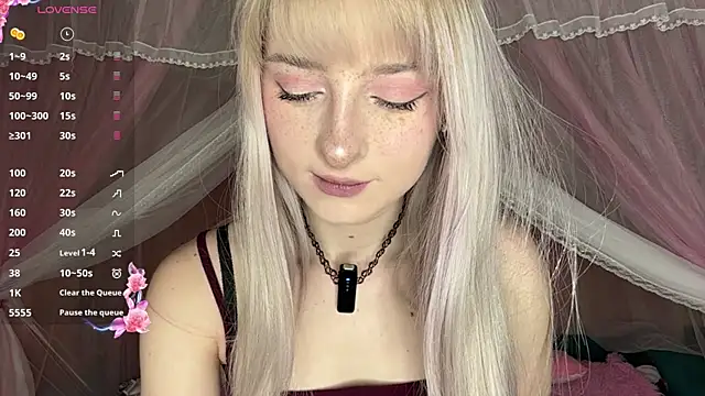 OnlyEva1 online show from 04-20-26, 07:55
