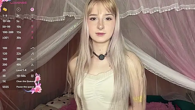 OnlyEva1 online show from 04-21-26, 08:09