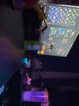 urfavgamergurl online show from 03-14-26, 12:39