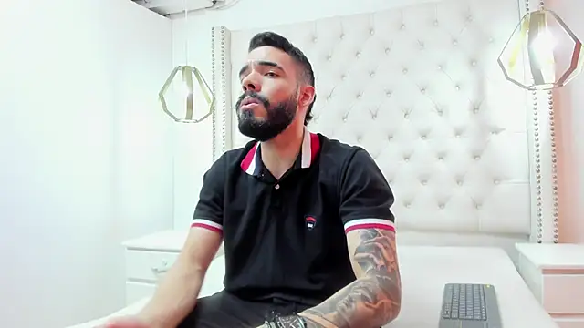 JEAN LEWIS2 online show from 04-07-26, 07:36