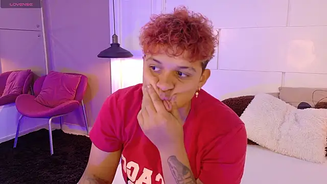 Snapshot of DominickJoness chatting on 03-16-26, 08:13 DominickJoness online show from 03-16-26, 08:13