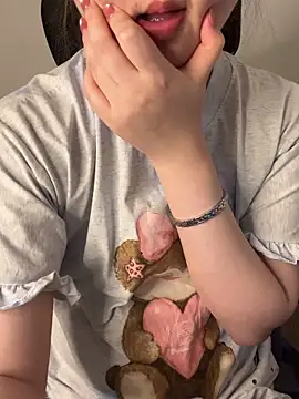 hunhun122 online show from 06-14-26, 06:32