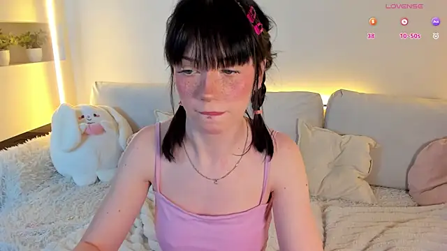 lisa sunny  online show from 07-02-26, 11:22