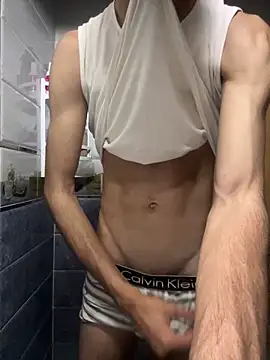 Snapshot of Achrafsad9i chatting on 04-27-26, 09:46 Achrafsad9i online show from 04-27-26, 09:46