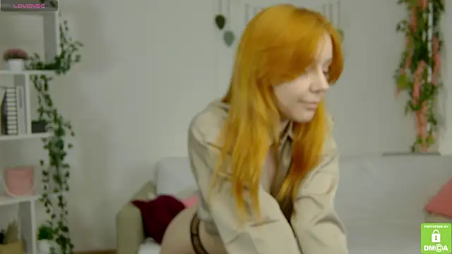 Rachel lips online show from 04-27-26, 09:07