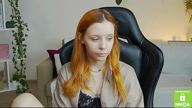 Rachel lips online show from 06-20-26, 08:06