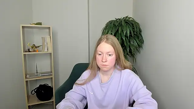 Snapshot of LashandaDevoto chatting on 03-15-26, 09:04 LashandaDevoto online show from 03-15-26, 09:04