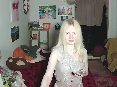 SilkMuseX online show from 05-14-26, 06:26
