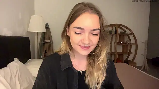 RoxyWet online show from 05-14-26, 02:46