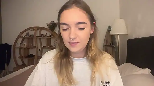 RoxyWet online show from 06-24-26, 01:43