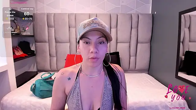 Abril Fox   online show from 06-06-26, 07:29