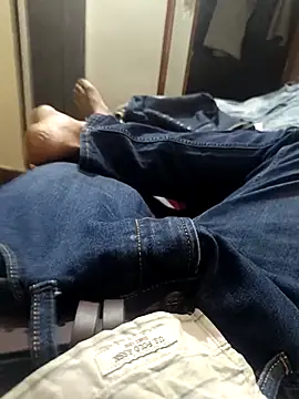 Snapshot of big_didoo chatting on 03-19-26, 01:48 big didoo online show from 03-19-26, 01:48