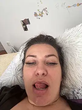 SweetCurvess online show from 05-10-26, 08:19