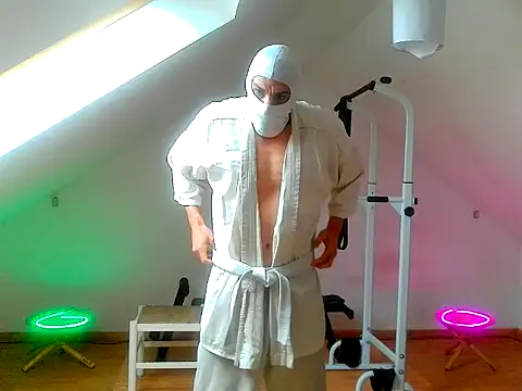 NinjaLaser online show from 05-10-26, 11:48