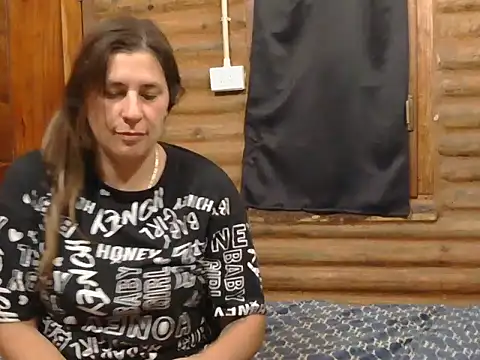 Snapshot of Esmeralda-sex chatting on 03-15-26, 03:45 Esmeralda-sex online show from 03-15-26, 03:45