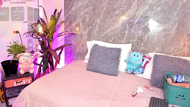 Megan Stein online show from 06-19-26, 10:02