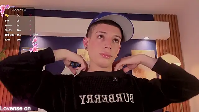 Snapshot of Luca_Prince_ chatting on 03-23-26, 03:43 Luca Prince online show from 03-23-26, 03:43