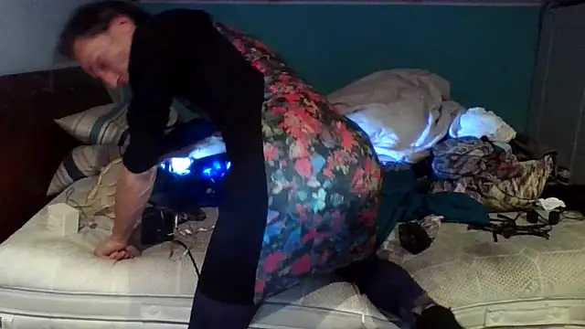 Snapshot of LeleaLatina chatting on 03-18-26, 06:55 LeleaLatina online show from 03-18-26, 06:55