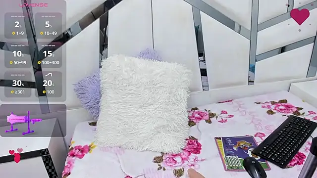 Emily Collins 1 online show from 04-07-26, 06:36