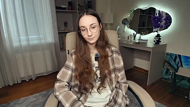 Snapshot of DiaKriegel chatting on 03-16-26, 10:52 DiaKriegel online show from 03-16-26, 10:52