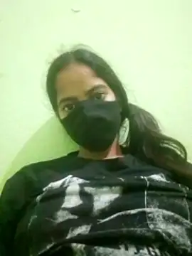 nidhiyadav00 online show from 05-02-26, 09:20