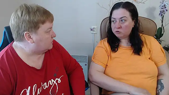 Lindy-Jeanie online show from 05-07-26, 06:52