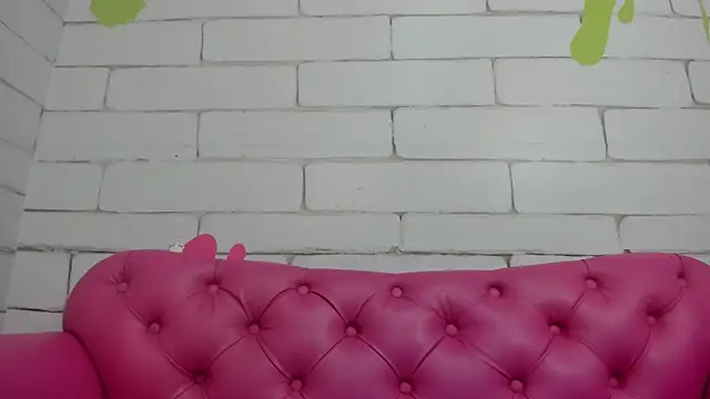 Danna Greyy online show from 04-18-26, 07:58