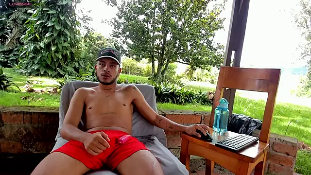 DilanAndres online show from 04-15-26, 03:19