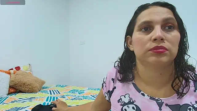 carlaantonellii online show from 04-21-26, 04:08