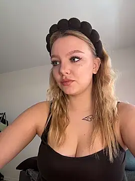 bettyloveu online show from 03-18-26, 04:15