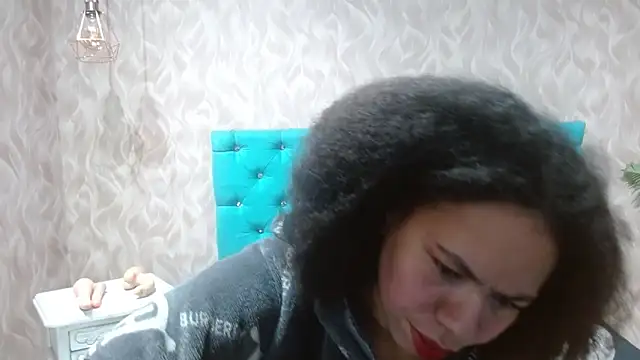 KeniaLovex online show from 05-05-26, 01:35