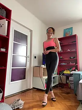 DtPORNBITCH online show from 06-12-26, 07:40