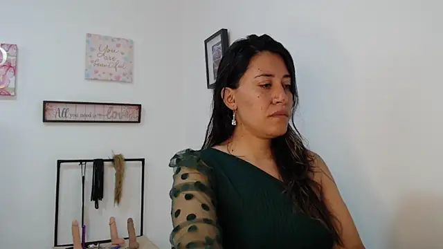 violeta scott online show from 04-15-26, 02:35