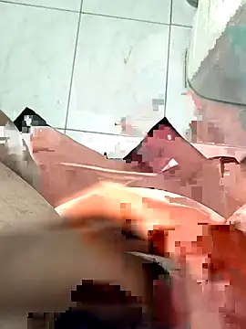 Snapshot of gabry21e5 chatting on 04-07-26, 10:15 gabry21e5 online show from 04-07-26, 10:15