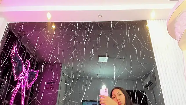 Mia hornny  online show from 06-28-26, 11:00