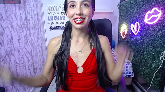 Snapshot of sandra_petite19 chatting on 07-15-26, 06:24 sandra petite19 online show from 07-15-26, 06:24
