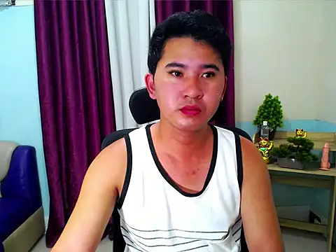 Snapshot of urhotasian chatting on 03-30-26, 04:24 urhotasian online show from 03-30-26, 04:24
