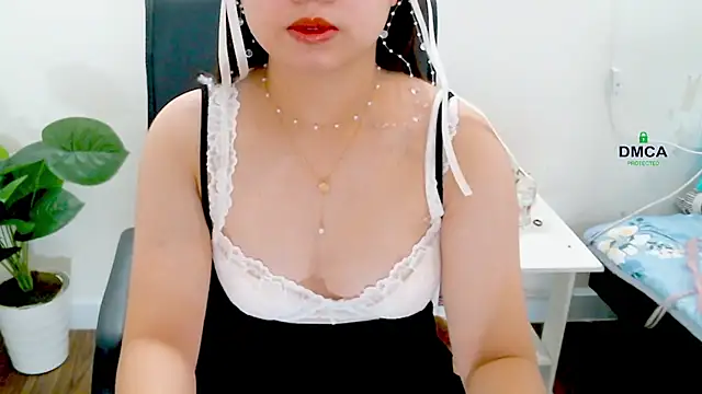Candy Sweeties online show from 03-18-26, 01:20