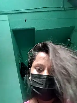 Snapshot of SanjanaBiswas323 chatting on 03-21-26, 03:44 SanjanaBiswas323 online show from 03-21-26, 03:44