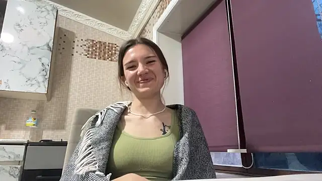 Lili Kilian online show from 03-18-26, 01:36