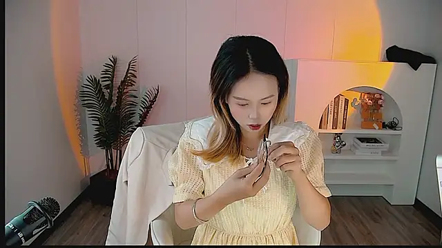 zhoulan-bb online show from 04-22-26, 02:14